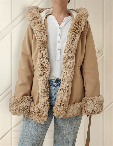 Campera Paño Mujer Emprelle Con Corderito Y Capucha