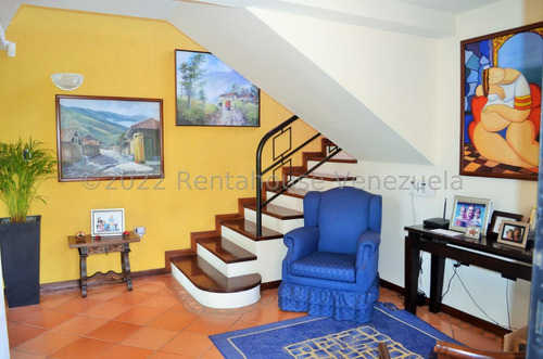 Ms: 24-22698 Se Vende Casa De 2 Niveles En La Urb. Monte Claro, Hoyo De La Puerta A=300m2, 5h, 5b, 2p.