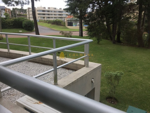 Muy Lindo Departamento De 2 D, 2 Baños Con Terraza Con Parrillero Ideal Para Vivir Todo El Año. Consulte!!!!!!!-ref:573