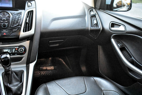 Ford Focus Iii 2.0 Sedan Se Plus Mt 2014