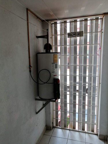 Dpto: 3 Recámaras 2 Baños, Closets, Puerta De Seguridad, 2 Cajones De Estacionamiento, Areas Verdes, Desarrollo Privado