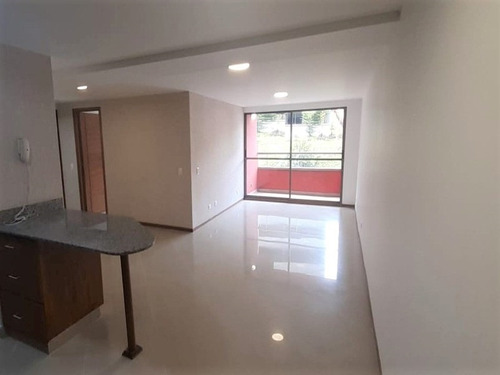 Apartamento En Arriendo Ubicado En Sabaneta Sector Loma Linda (22433).