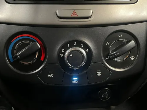 Chevrolet Sail LT 1.4