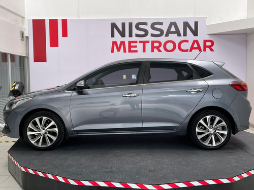 Imagen 6 de 15 de Hyundai Accent Gls Ta 2020