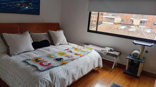 Apartamento En Arriendo Santa Barbara 90-72999