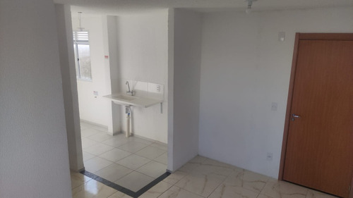 Aluga-se Apartamento Com 2 Quartos