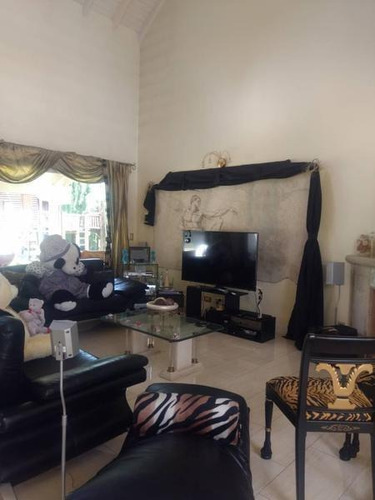Imagen 18 de 30 de Magnífico Chalet En Venta En Country San Diego- Moreno