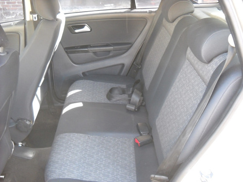 Imagen 9 de 15 de Volkswagen Suran 1.6 Highline 101cv 2013 Gnc Gris