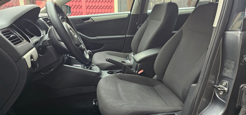 Volkswagen Jetta 2.5 Trendline L5 Man B A Mt