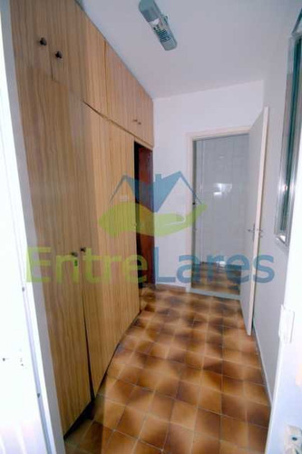 Imagem 15 de 15 de Ribeira 2 Quartos Com Dependências Completas E Garagem. Rua Maldonado - Ilap20498