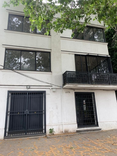 Preciosa Casa Comercial Con Oficinas Impecables Y ...