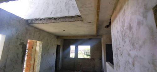 Imagen 4 de 10 de Terreno Con Bienechuria En El Sector De Altagracia