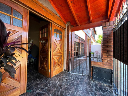 Casa Duplex De 4 Ambientes 3 Dormitorios Pileta , Apto Credito - Ciudad Evita