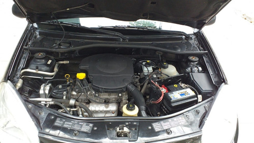Renault Sandero 1.6 8v Pack Plus Año 2012