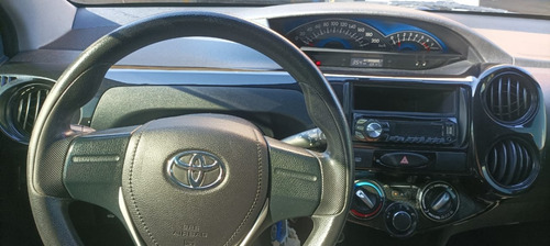Imagem 6 de 8 de Toyota Etios - 2014/2015 1.3 X 16v Flex 4p Manual