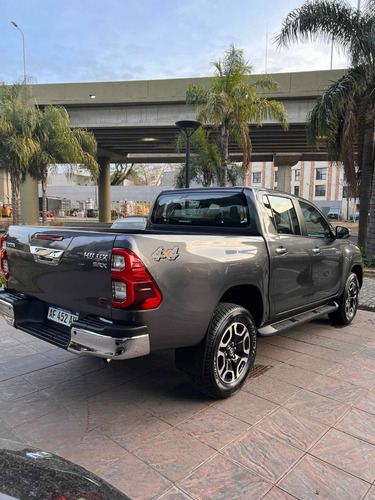 Imagen 6 de 25 de Toyota Hilux 2022 2.8 Cd Srx 177cv 4x4 At Madero Motors