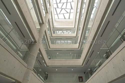 Oficina Comercial ( Obra Gris) Alquiler Los Naranjos Del Cafetal (torre Q ) Mls - 24-1065