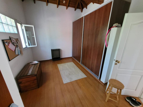Imagen 12 de 19 de Oportunidad - Importante Propiedad En Barrio Cerrado El Casco De Moreno - Con Piscina - 4 Dormitorios - Excelente Precio