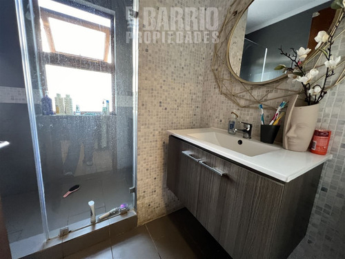 Casa En Venta De 4 Dorm. En Colina