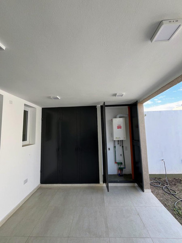 Solares De Manantiales Duplex De 3 Dormitorios En Venta A Estrenar - Ver!