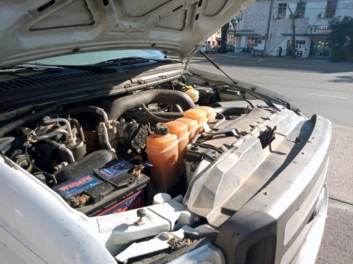 Ford F4000 2010 Chasis