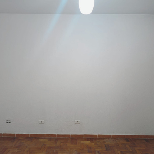 Kitnet A Venda Em Sé Com 30m²