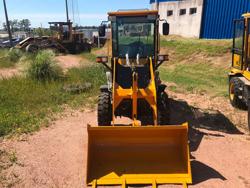 Imagen 9 de 14 de Pala Cargadora Frontal Tacho 1/2 M3, Ideal Para Barracas