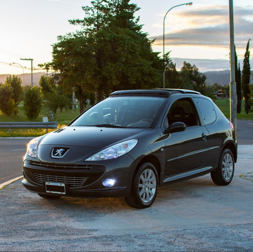 Peugeot 207 2010 1.6 Xt
