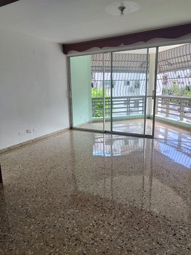 Imagen 6 de 9 de Alquilo Apartamento Clasico En Muy Buena Ubicacion