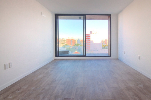 Hermoso Apartamento A Estrenar En Parque Batlle - Con Terraza Al Frente - Piso 3 - 104 M2, 3 Dorm / 2 Baños (suite). Opción Garage
