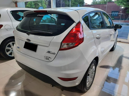 Ford Fiesta Kinetic Design 1.6 S Plus 120cv 2015