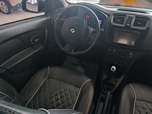 Imagen 9 de 14 de Renault Logan Exclusive Intense Mt 2018