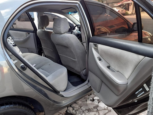 Toyota Corolla 1.8 Xei 4 Puertas Gris Oscuro