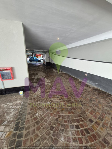 Av. Pedro Goyena 162m2 3 Dormitorios En Suite Mas Cochera