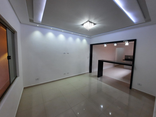 Imagem 4 de 21 de Casa Alto Padrão 2 Dormitórios 300 Mts Praia Caiçara Amf500