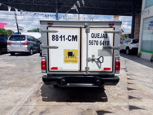 Nissan NP300 2.4 Pick-Up S/Ac