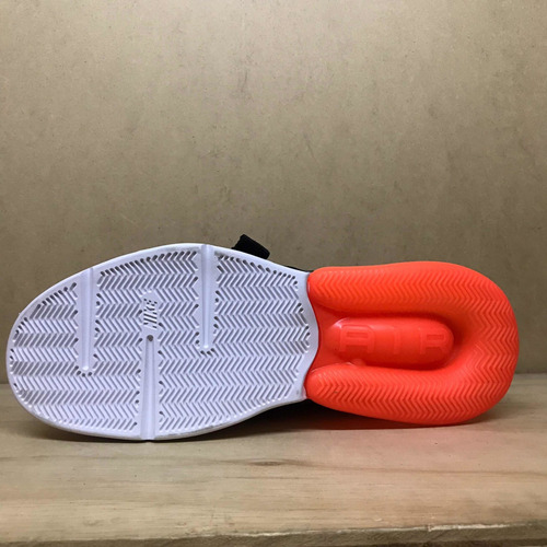 Zapatos Nike Air Force 270 (55manzanasverdes)
