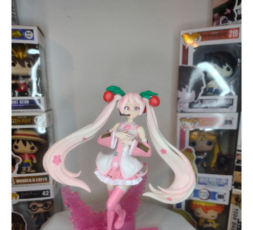 Figura Vocaloid Hatsune Miku Ver. Luminasta Sakura 2023