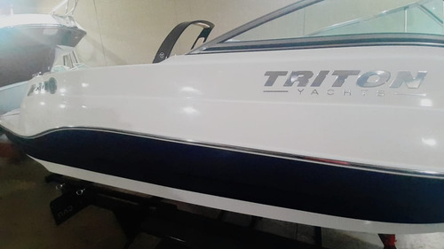 Imagem 3 de 12 de Lancha Triton 23 Pés Open - Ñ Focker 240 Nx Ventura Fs 230