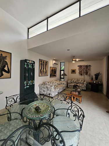 Casa De Una Planta Con Alberca Ubicada Canarias Conkal.