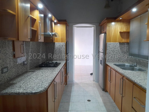 Gabi Irastorza Alquila Linda Casa En Cabudare Villa Roca Iii Codigo 24-23154, Conjunto Privado, Seguro, De Facil Acceso En Via Ppal, Casa Espaciosa Con Tanque Sub Y Cocina Moderna, Contactame.