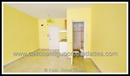 Imagen 3 de 13 de Venta Monoambiente Amplio Y Muy Luminoso