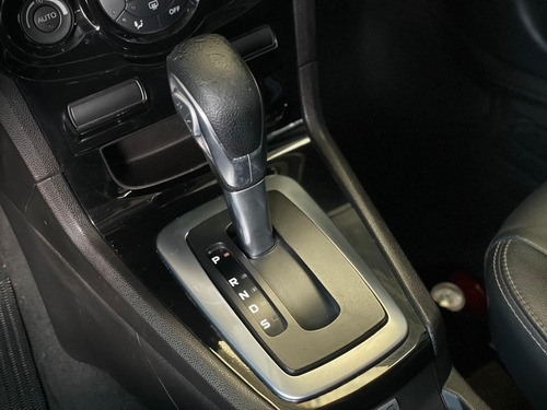 Ford Fiesta Sedan 1.6 16v Titanium Flex Powershift 4p