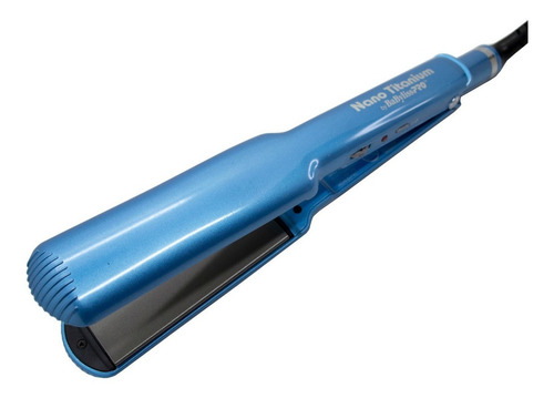 Planchita de pelo BaBylissPRO Nano Titanium 9559 BABNT9559 celeste 220V