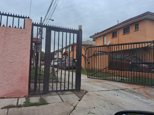 Hermosa Propiedad En Sector Residencial De Maipu