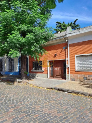 Casa Padrón Único De 2 Dormitorios Y Garage En El Prado!