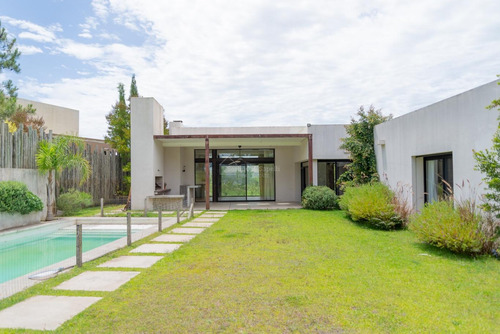Imagen 22 de 22 de Divina Casa En Barrio Carmel !