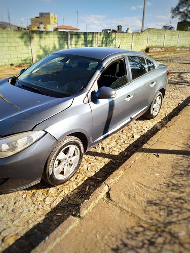 Imagem 1 de 8 de Renault Fluence 2014 2.0 Dynamique Hi-flex 4p