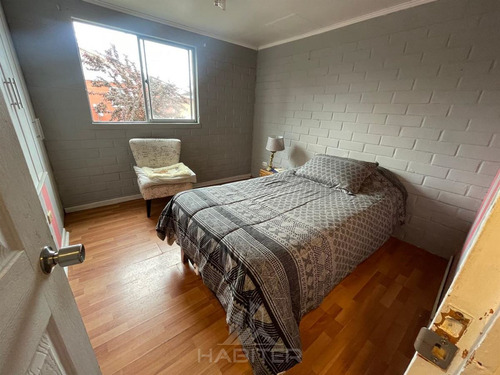 Casa En Venta De 4 Dorm. En Curicó