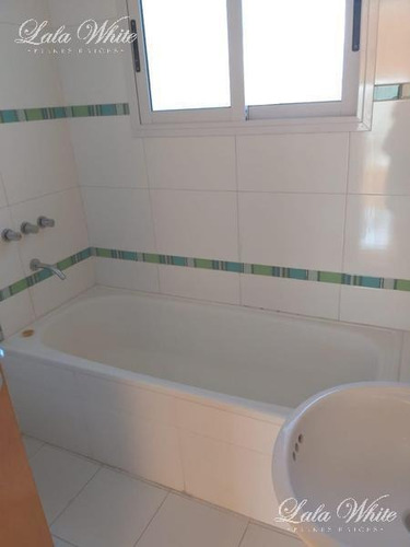 Imagen 17 de 22 de Venta - Casa En Malibú